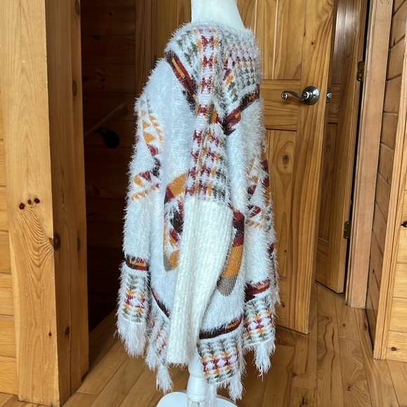 Aztec Native American southwestern oversized sweater - Picture 3 of 6